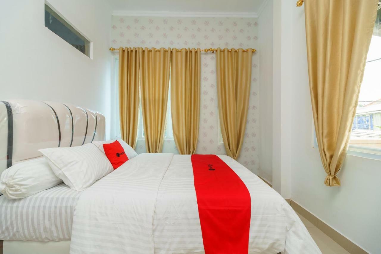 Reddoorz Syariah Near Simpang Sekip Palembang Hotel Ngoại thất bức ảnh