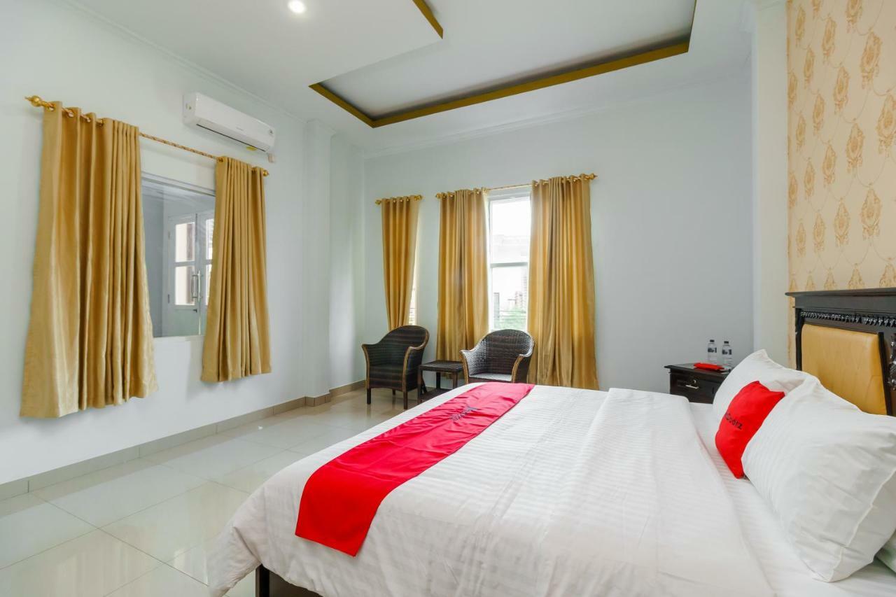 Reddoorz Syariah Near Simpang Sekip Palembang Hotel Ngoại thất bức ảnh